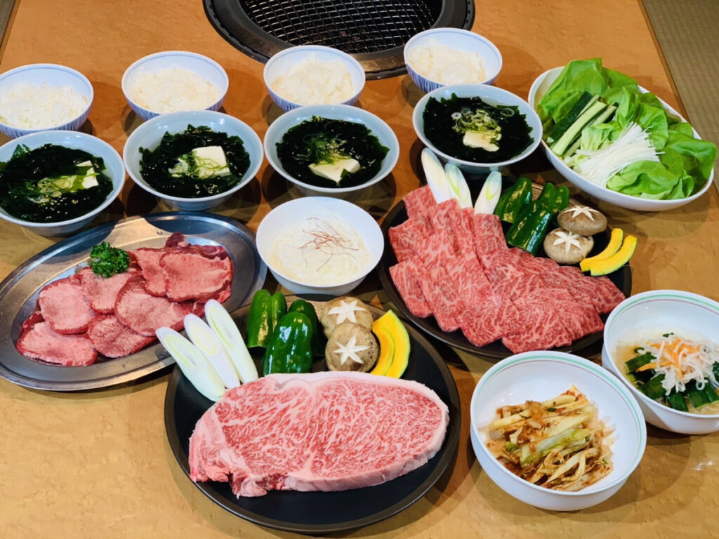 群馬県前橋市の焼肉店ファミリー太閤のサーロインコース