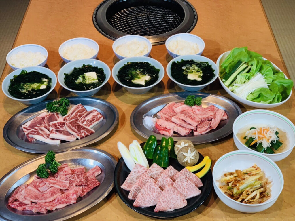 群馬県前橋市の焼肉店ファミリー太閤のカルビづくしコース